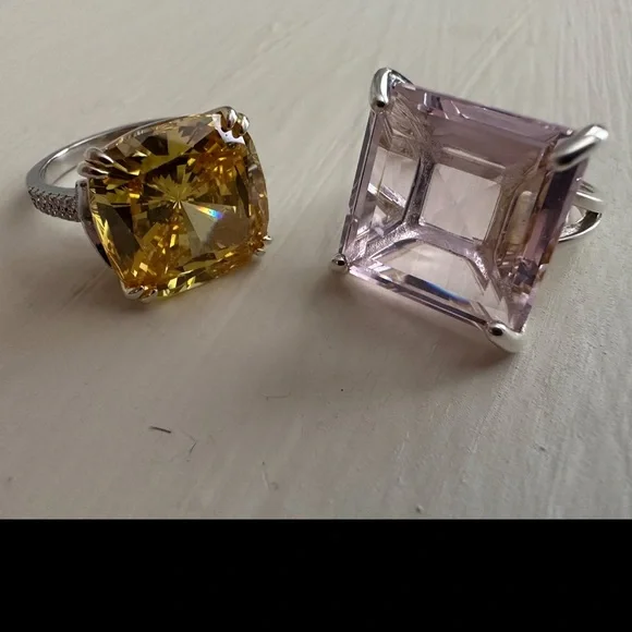 Pretty Rings - Picture 2 of 9